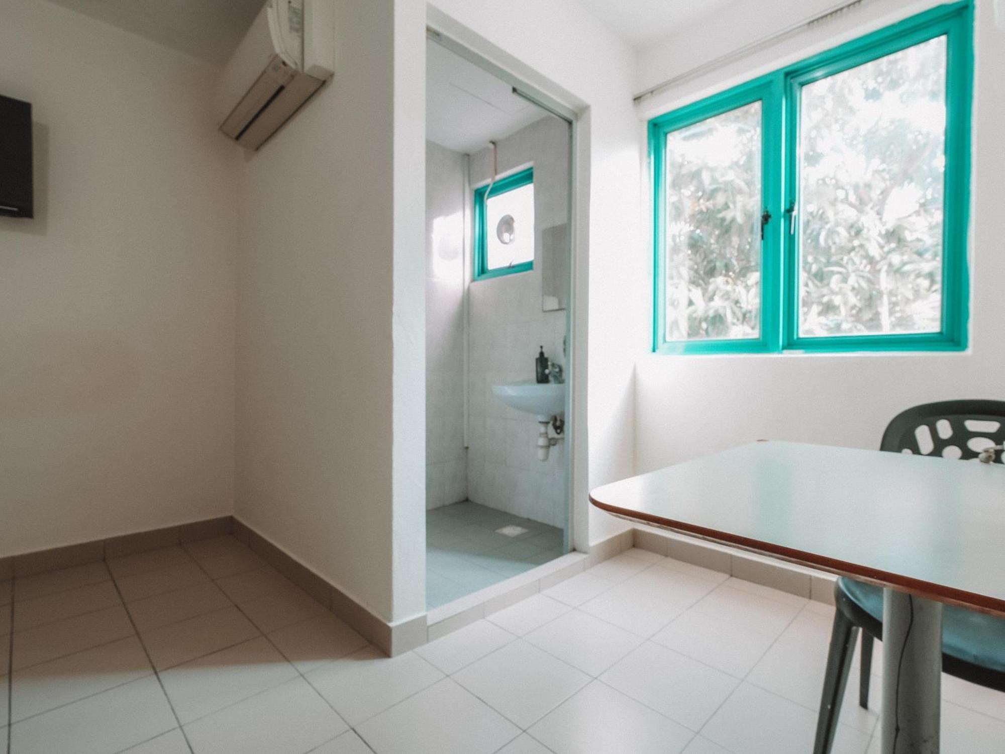 Khách sạn A Desker 3*